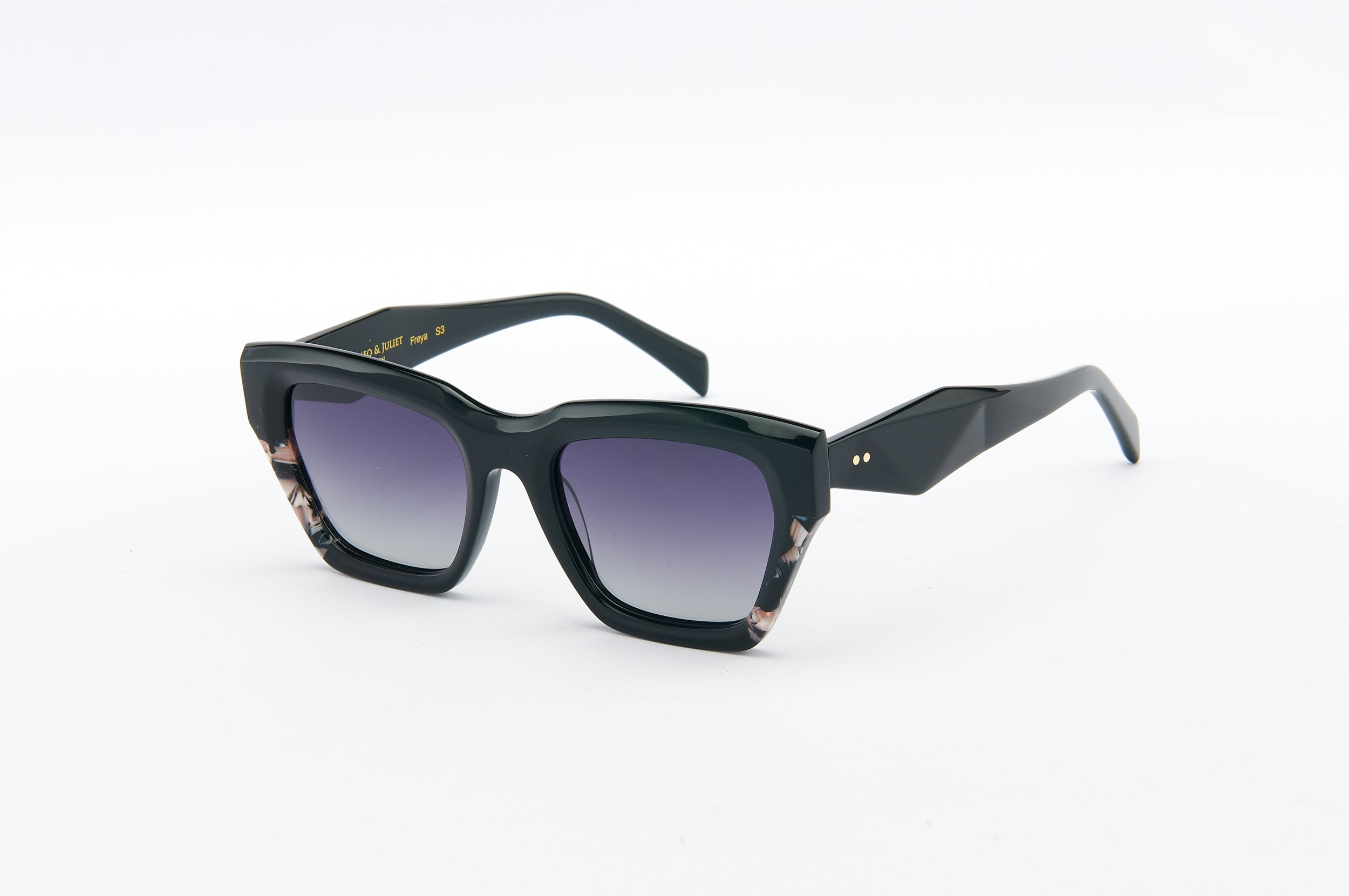 2760 Freya Sun