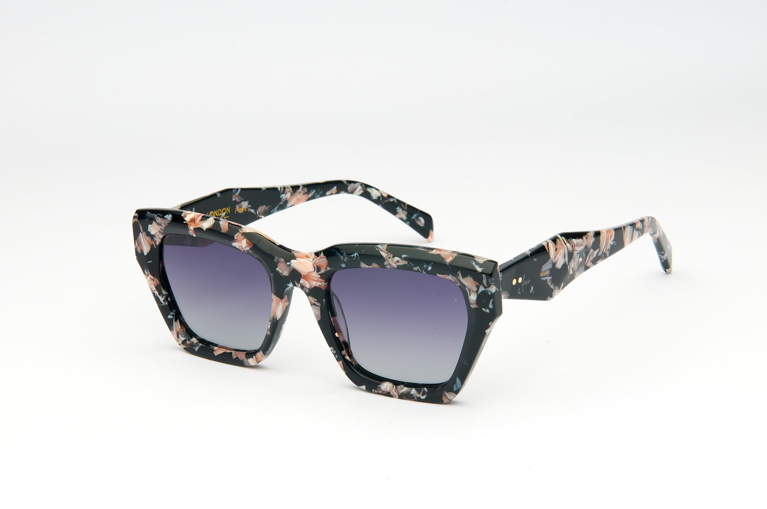 2760 Freya Sun