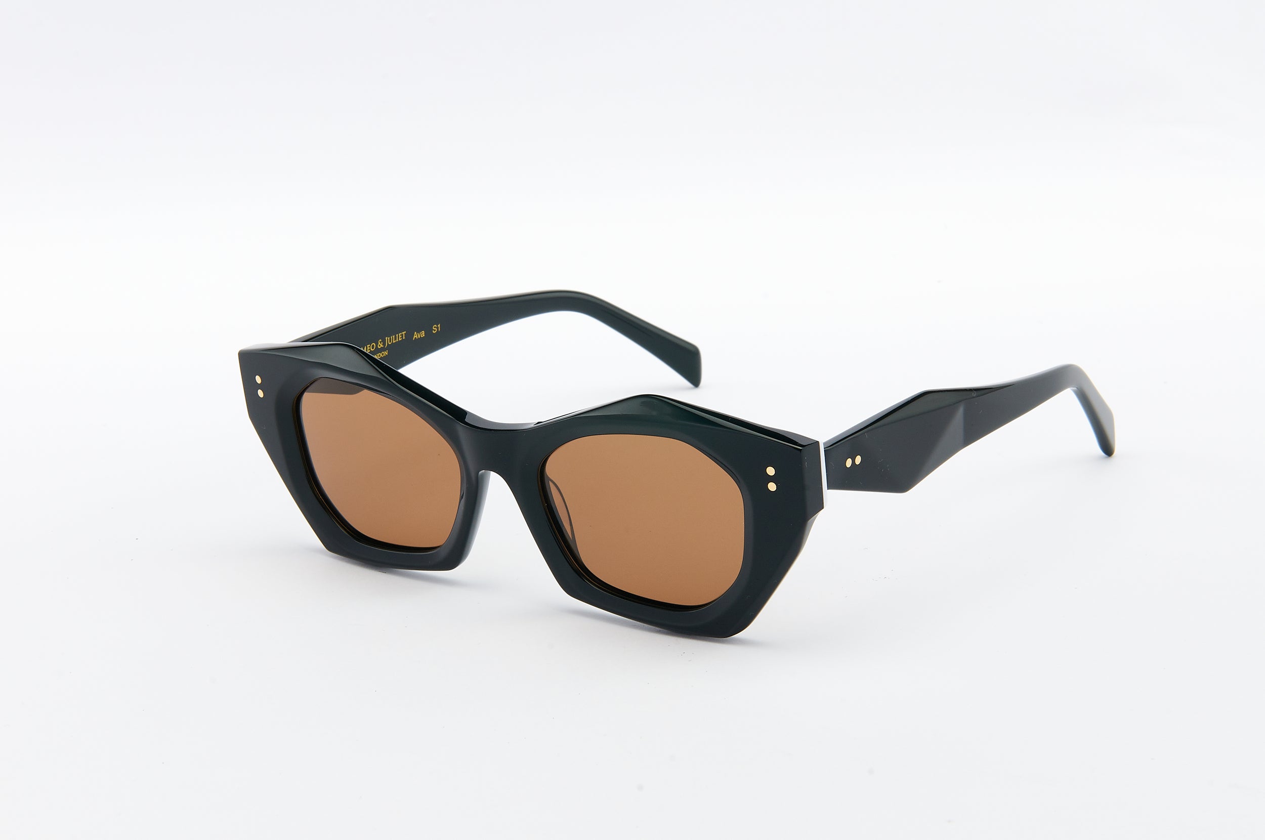 2762 Ava Sun