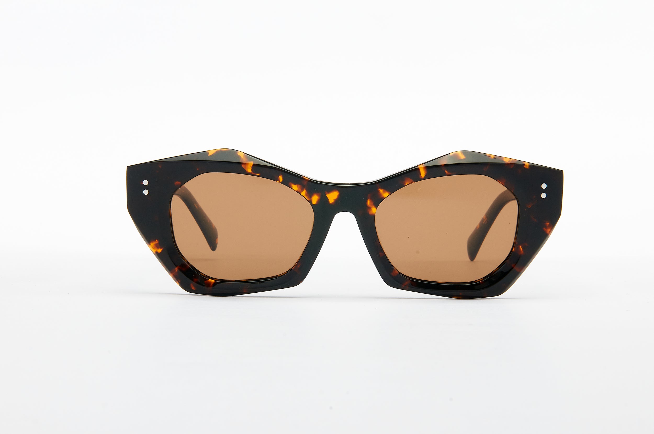 2762 Ava Sun
